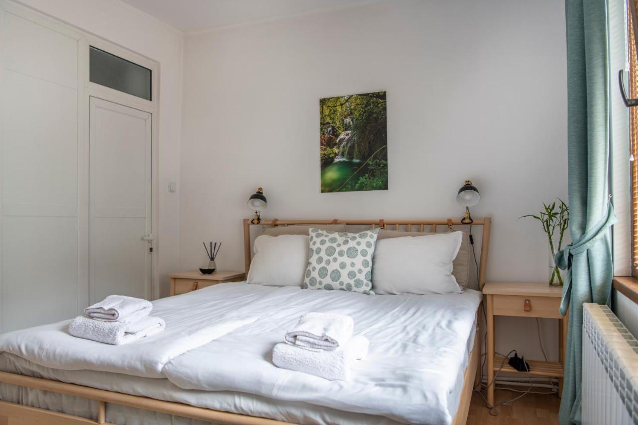 Guest House Rossy Триград Екстериор снимка