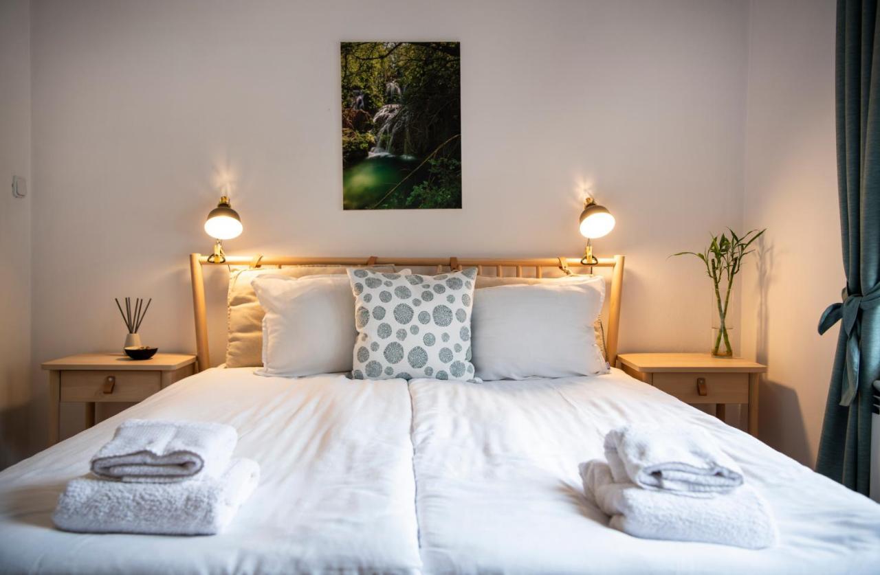 Guest House Rossy Триград Екстериор снимка